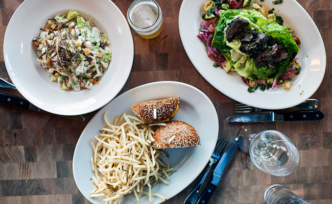 Dinner at Cowiche Canyon Kitchen & Icehouse Bar